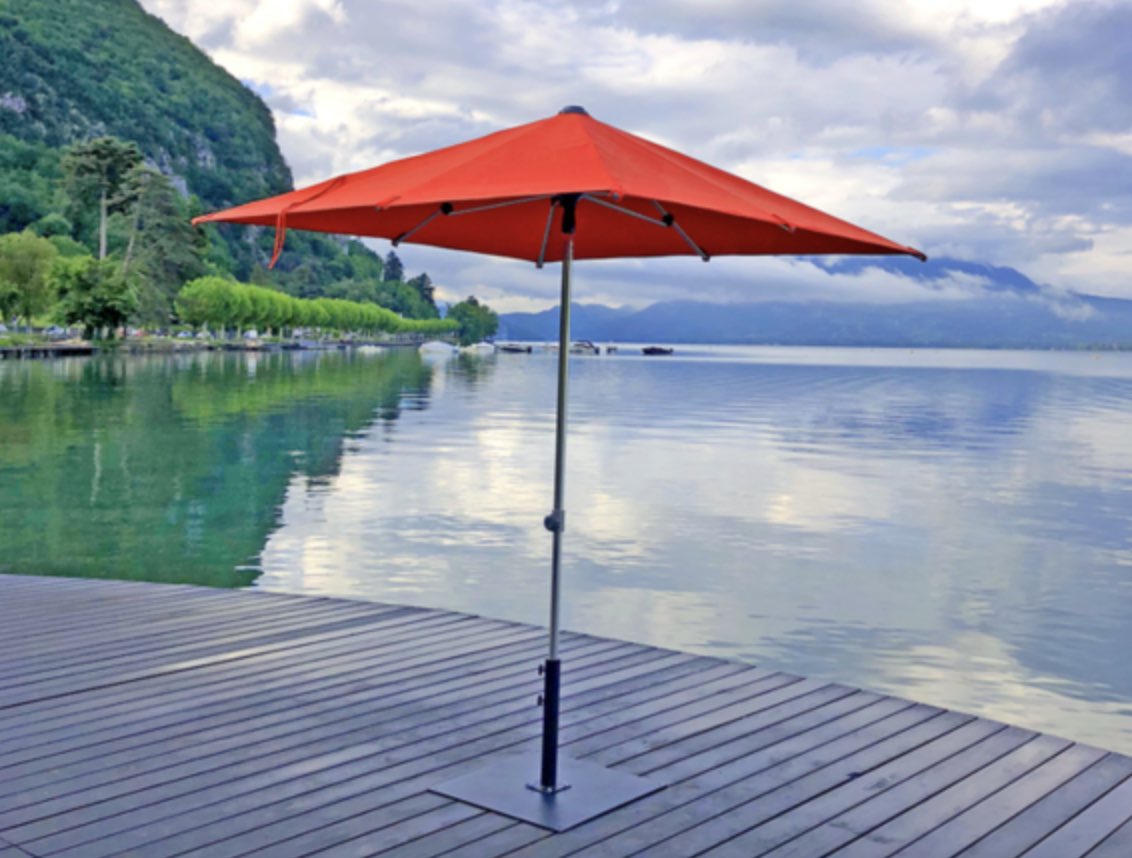 Parasol avec pied
